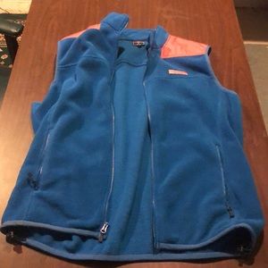 Vineyard vines fleece vest